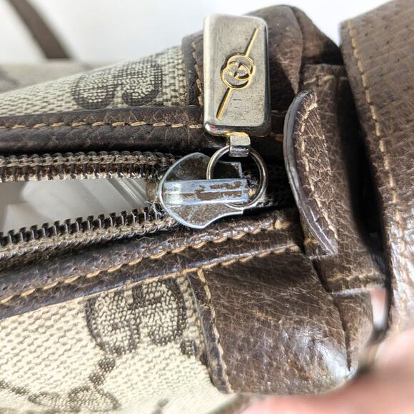 Pre-loved GUCCI Monogram Coated Canvas Crossbody Bag - Picture 9 of 11